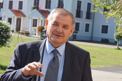 Sándor Lezsák