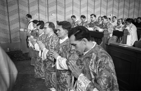 papszentelés 1957-ben