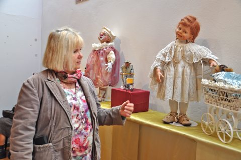 Helmeci Éva babakészítő