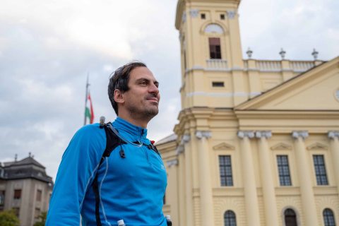 Nádudvari Péter tanár futóruhában