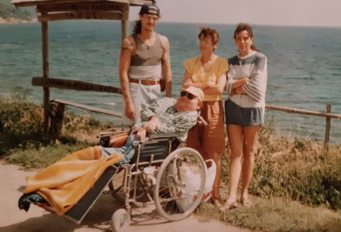  Szánti Iván barátaival a Balatonnál