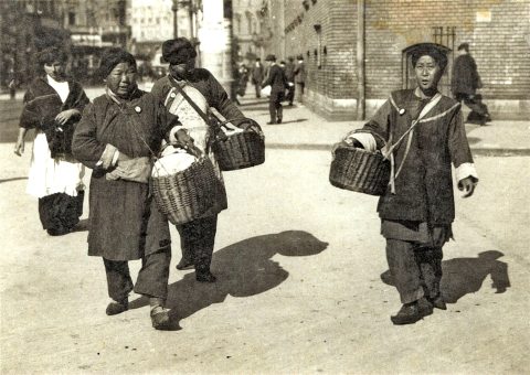 Kínai árusok 1913-ban a Józsefvárosban