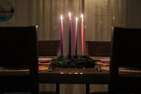 a négy adventi gyertya jelentése