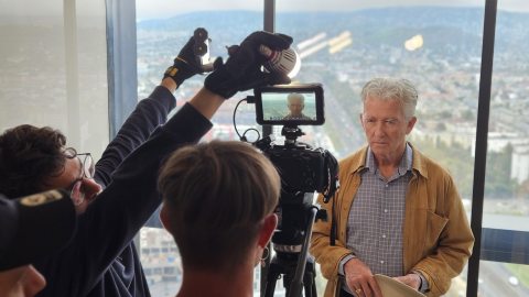 Dallas színésze a MOL reklámjában