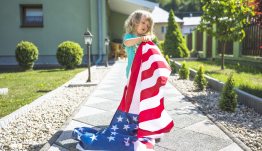 kislány amerikai zászlóval